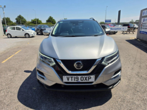 2019 Nissan Qashqai 1.5 Dci Tekna Euro 6 (s/s) 5dr in Silver — image 2