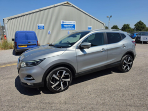 2019 Nissan Qashqai 1.5 Dci Tekna Euro 6 (s/s) 5dr in Silver — image 3