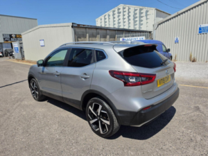 2019 Nissan Qashqai 1.5 Dci Tekna Euro 6 (s/s) 5dr in Silver — image 4