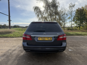 2010 Mercedes-Benz E Class 3.0 E350 Cdi V6 Blueefficiency Sport in Grey — image 5