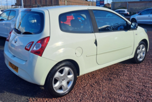 2013 Renault Twingo 1.2 16v Dynamique in White — image 5