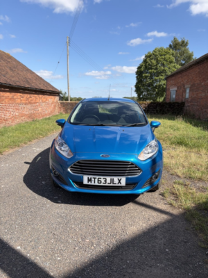 2013 Ford Fiesta 1.0 T Ecoboost Zetec in Blue — image 2