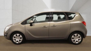 2010 Vauxhall Meriva 1.7 Cdti Exclusiv Auto Euro 5 5dr in Brown — image 6