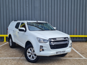 2023 Isuzu D-Max Td Dl20 Pickup 1.9 — image 2