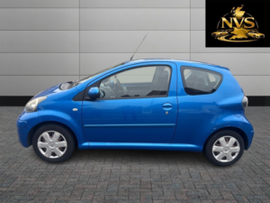 2009 Toyota Aygo 1.0 Vvt-I Blue in Blue — image 4