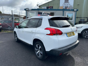 2015 Peugeot 2008 1.6 E-Hdi Allure Euro 5 (s/s) 5dr in White — image 4