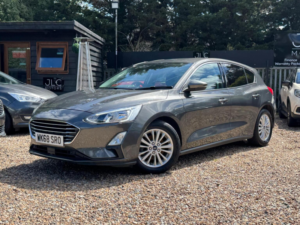 2018 Ford Focus 1.0t Ecoboost Titanium Euro 6 (s/s) 5dr in Grey — image 4