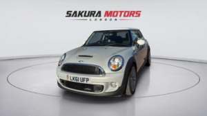 2011 MINI Hatch 1.6 John Cooper Works Auto Euro 5 3dr in Other — image 4
