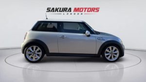 2011 MINI Hatch 1.6 John Cooper Works Auto Euro 5 3dr in Other — image 5