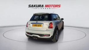 2011 MINI Hatch 1.6 John Cooper Works Auto Euro 5 3dr in Other — image 6