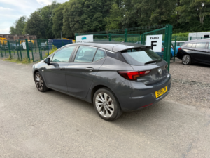 2016 Vauxhall Astra 1.4i Turbo Energy Hatchback 5dr Petrol Manual Euro 6 (125 Ps) in Grey — image 4