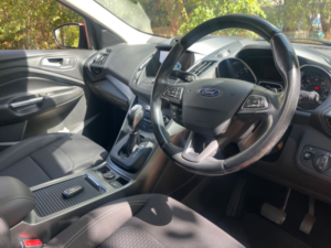 2017 Ford Kuga 1.5t Ecoboost Zetec SUV 5dr Petrol Auto AWD Euro 6 (s/s) (182 Ps) in Red — image 3
