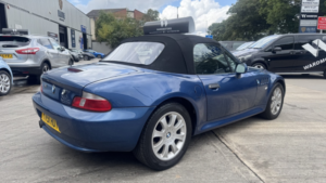 2001 BMW Z3 2.2 E36 Z3 2.2i Roadster Convertible Automatic Blue 2dr Rare Auto+stunning+leather in Blue — image 4