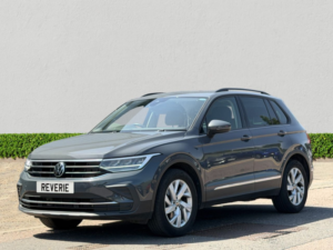 2023 Volkswagen Tiguan 1.5 Tsi Life SUV 5dr Petrol DSG Euro 6 (s/s) (150 Ps) in Grey — image 3