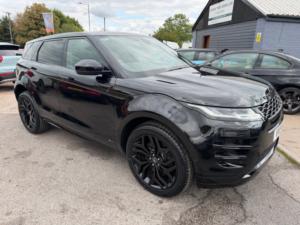 2019 Land Rover Range Rover Evoque 2.0 P300 R-Dynamic Se SUV 5dr Petrol Auto 4WD Euro 6 (s/s) (300 Ps) in Black — image 3