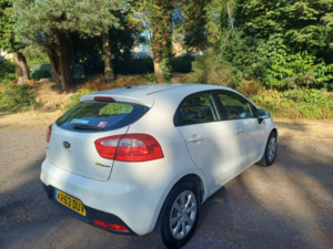2013 Kia Rio 1.1 Crdi Ecodynamics 1 in White — image 4