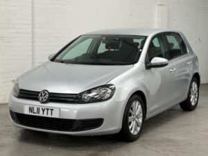 2011 Volkswagen Golf 1.6 Tdi Match Euro 5 5dr in Silver — image 3