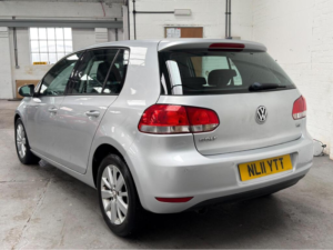 2011 Volkswagen Golf 1.6 Tdi Match Euro 5 5dr in Silver — image 4
