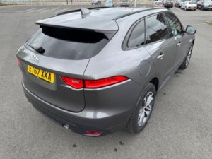 2017 Jaguar F-Pace 2.0 D240 R-Sport Auto AWD Euro 6 (s/s) 5dr in Grey — image 4