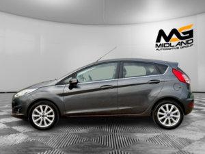 2017 Ford Fiesta 1.0t Ecoboost Titanium Euro 6 (s/s) 5dr in Grey — image 6