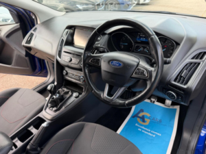 2015 Ford Focus 1.6 Tdci Zetec S Euro 5 (s/s) 5dr in Blue — image 3