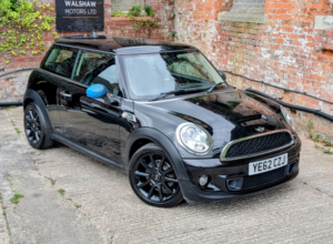 2012 MINI Hatch 2.0 Cooper Sd Bayswater Hatch in Black — image 3