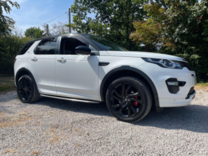 2017 Land Rover Discovery Sport 2.0 Td4 Hse Dynamic Lux Auto 4WD Euro 6 (s/s) 5dr in White — image 3