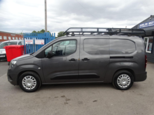 2022 Vauxhall Combo Electric 2300 50kwh Sportive Auto L2 H1 6dr in Grey — image 5