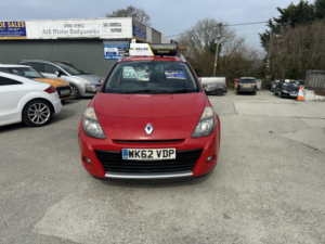 2013 Renault Clio 1.2 Gt Line Tomtom in Red — image 3