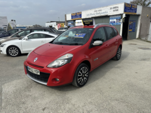 2013 Renault Clio 1.2 Gt Line Tomtom in Red — image 4
