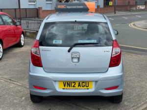 2012 Hyundai I10 1.2 Active Hatchback 5dr Petrol Manual Euro 5 (85 Bhp) in Silver — image 5