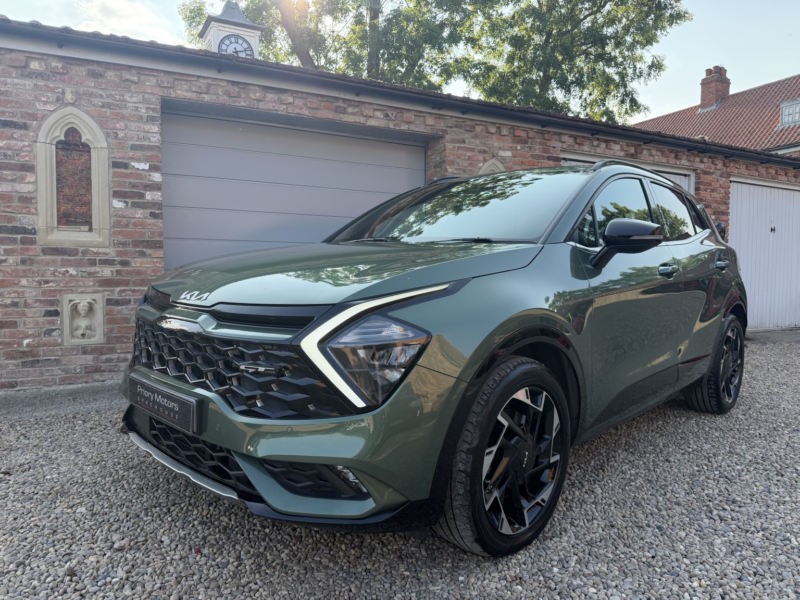 2022 Kia Sportage 1.6 T-Gdi 13.8kwh Gt-Line in Green — image 1
