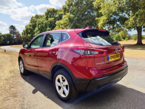2019 Nissan Qashqai 1.3 Dig-T Acenta Premium in Red — image 5