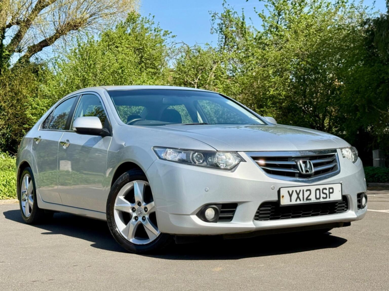 2012 Honda Accord 2.0 I-Vtec Ex Auto Euro 5 4dr in Silver — image 1