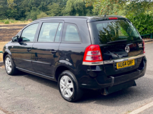 2014 Vauxhall Zafira 1.8 16v Exclusiv Euro 5 5dr (snav) in Black — image 4