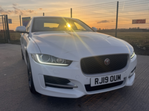 2019 Jaguar Xe 2.0 I Gpf R-Sport in White — image 6