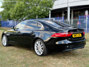 2017 Jaguar Xf 2.0d Portfolio Auto AWD Euro 6 (s/s) 4dr in Black — image 4