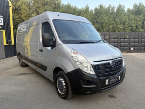 2019 Vauxhall Movano 2.3 Cdti 3500 in Silver — image 2