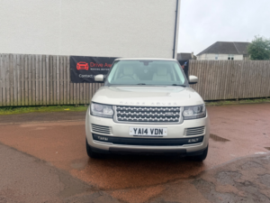2014 Land Rover Range Rover 3.0 Td V6 Vogue in Gold — image 3