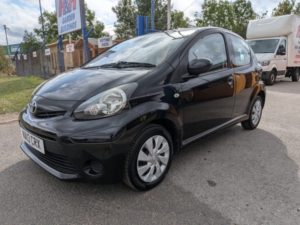 2013 Toyota Aygo 1.0 Vvt-I Ice in Black — image 2