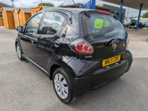 2013 Toyota Aygo 1.0 Vvt-I Ice in Black — image 3