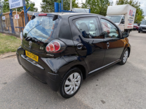 2013 Toyota Aygo 1.0 Vvt-I Ice in Black — image 4
