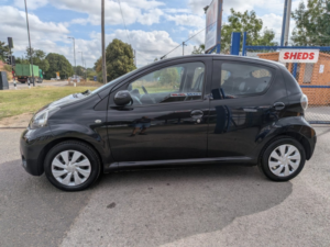 2013 Toyota Aygo 1.0 Vvt-I Ice in Black — image 5