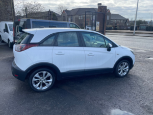 2018 Vauxhall Crossland X 1.2 Se SUV 5dr Petrol Manual Euro 6 (83 Ps) in White — image 3