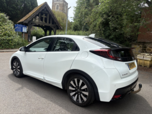 2016 Honda Civic 1.8 I-Vtec Se Plus in White — image 6