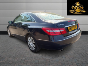 2009 Mercedes-Benz E Class 3.0 E350 Cdi V6 Blueefficiency Se in Blue — image 5