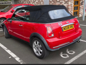 2008 MINI Convertible 1.6 Cooper Euro 4 2dr in Red — image 3
