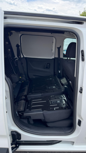 2021 Vauxhall Combo 1.5 Turbo D 2300 Sportive Crew Van Double Cab 4dr Diesel Manual L2 Euro 6 (100 Ps) in White — image 2
