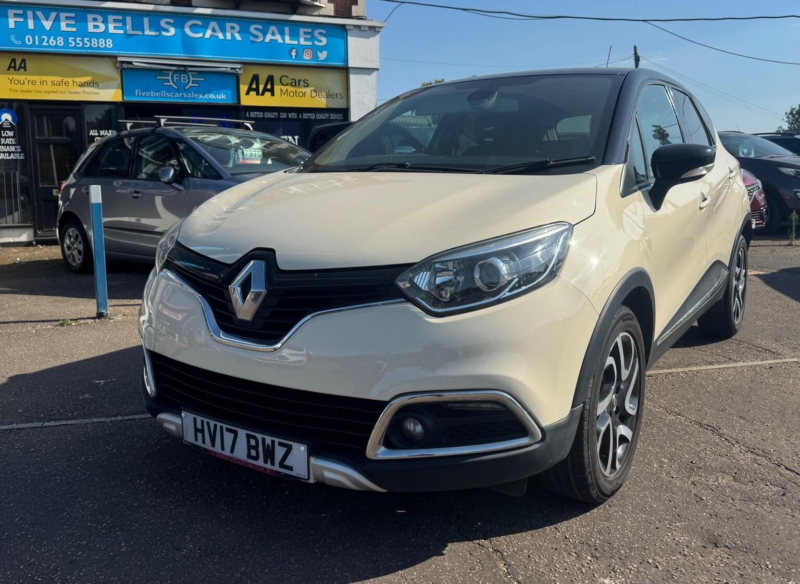 2017 Renault Captur 1.5 Dci Energy Signature Nav Auto Euro 6 (s/s) 5dr in White — image 1