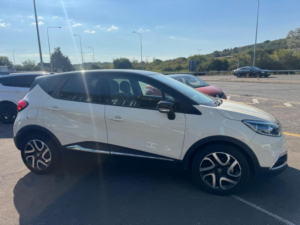2017 Renault Captur 1.5 Dci Energy Signature Nav Auto Euro 6 (s/s) 5dr in White — image 6